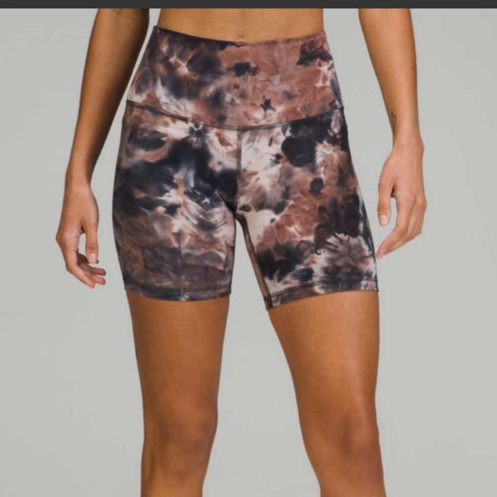 NWT 🍋 Lululemon Diamond Dye Seashell Align High Rise Short 6” Size 4